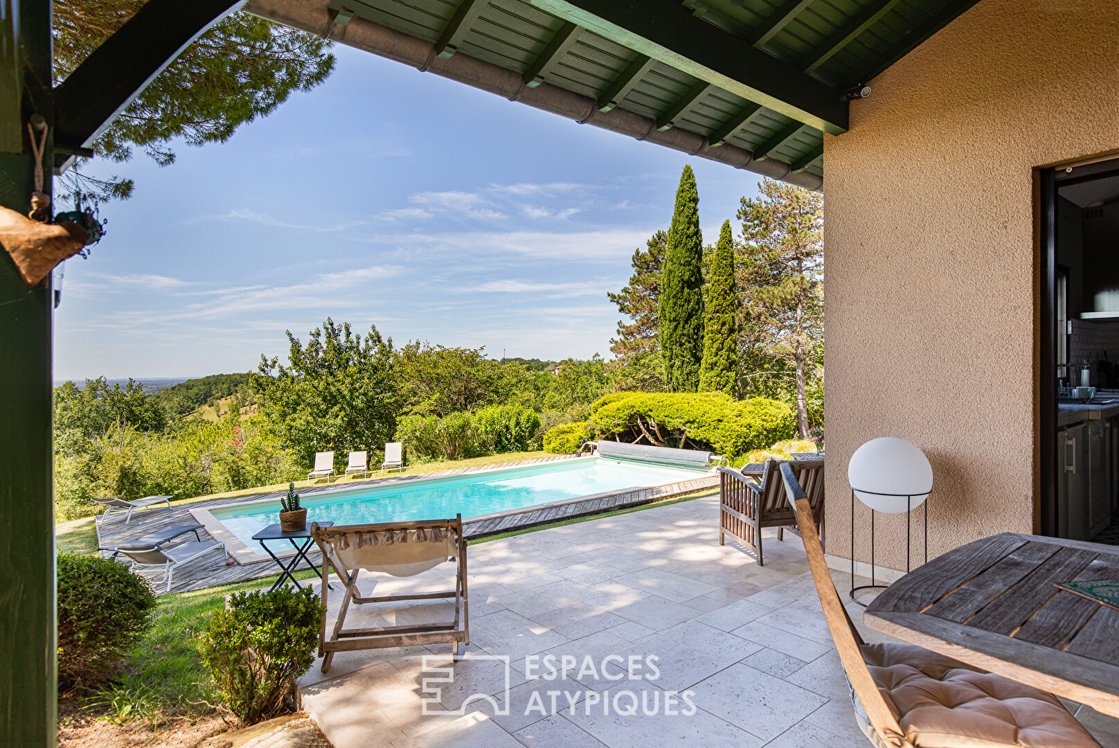 Maison d’architecte avec piscine et vue exceptionnelle