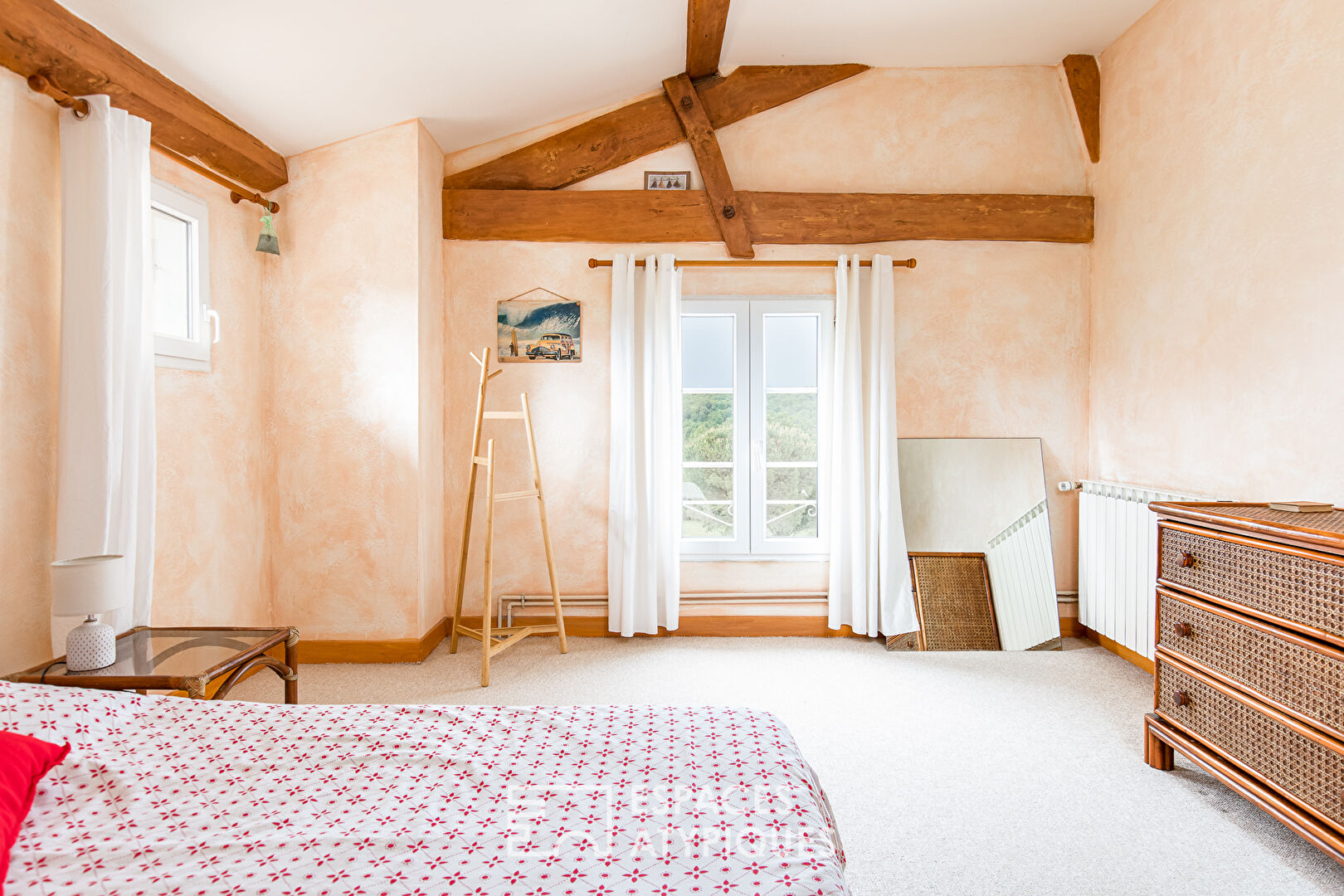 Charmante maison avec piscine à la campagne.