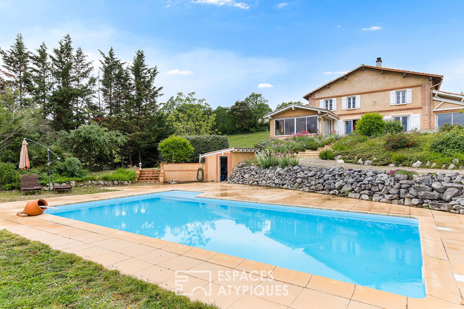 Charmante maison avec piscine à la campagne.