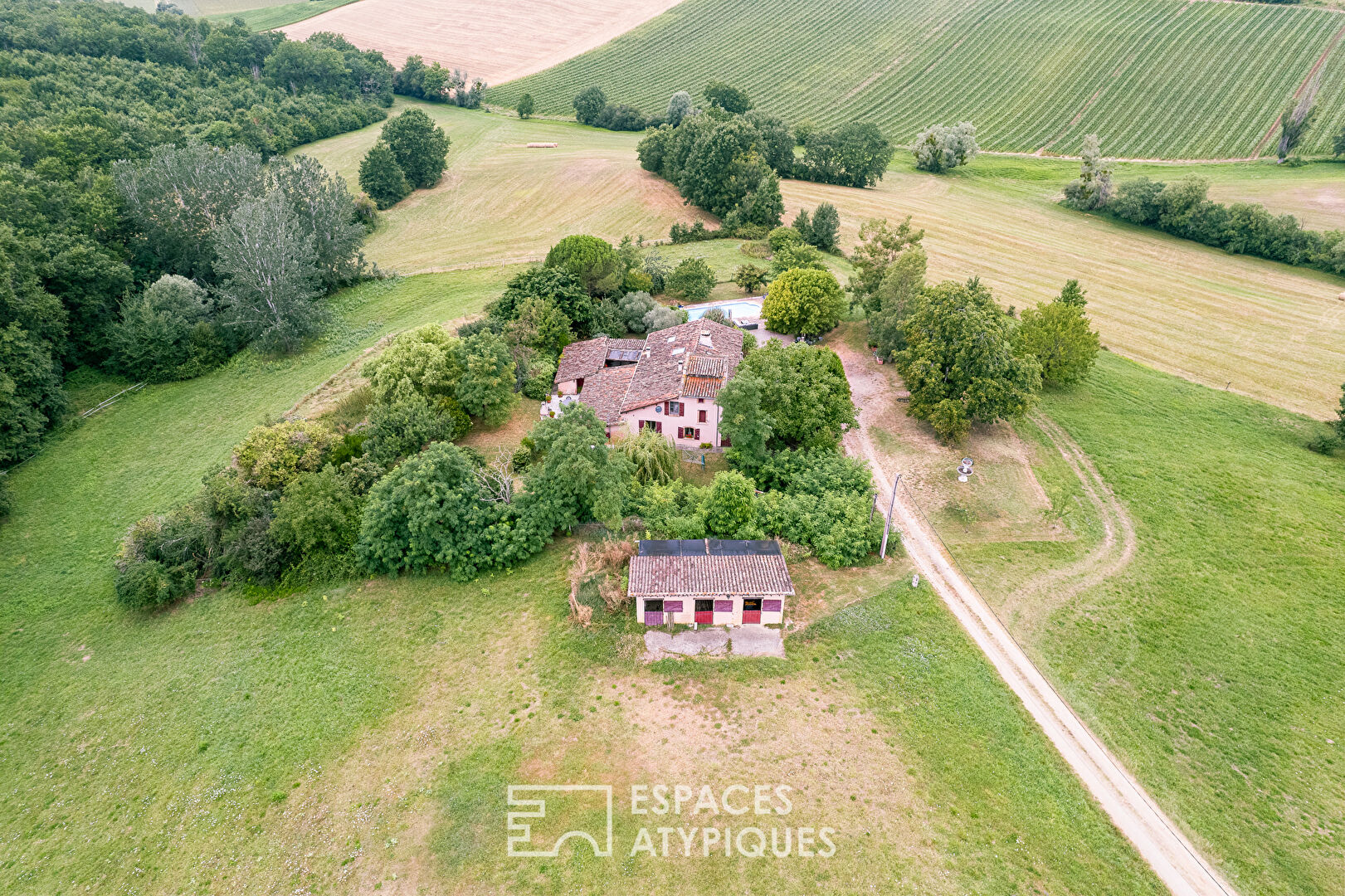 A renovated farmhouse, gîte and horses.