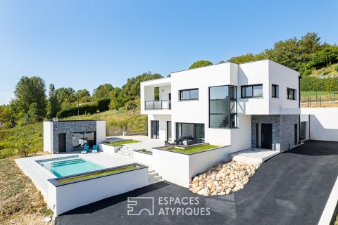 2023 architect-designed house on the outskirts of Montauban