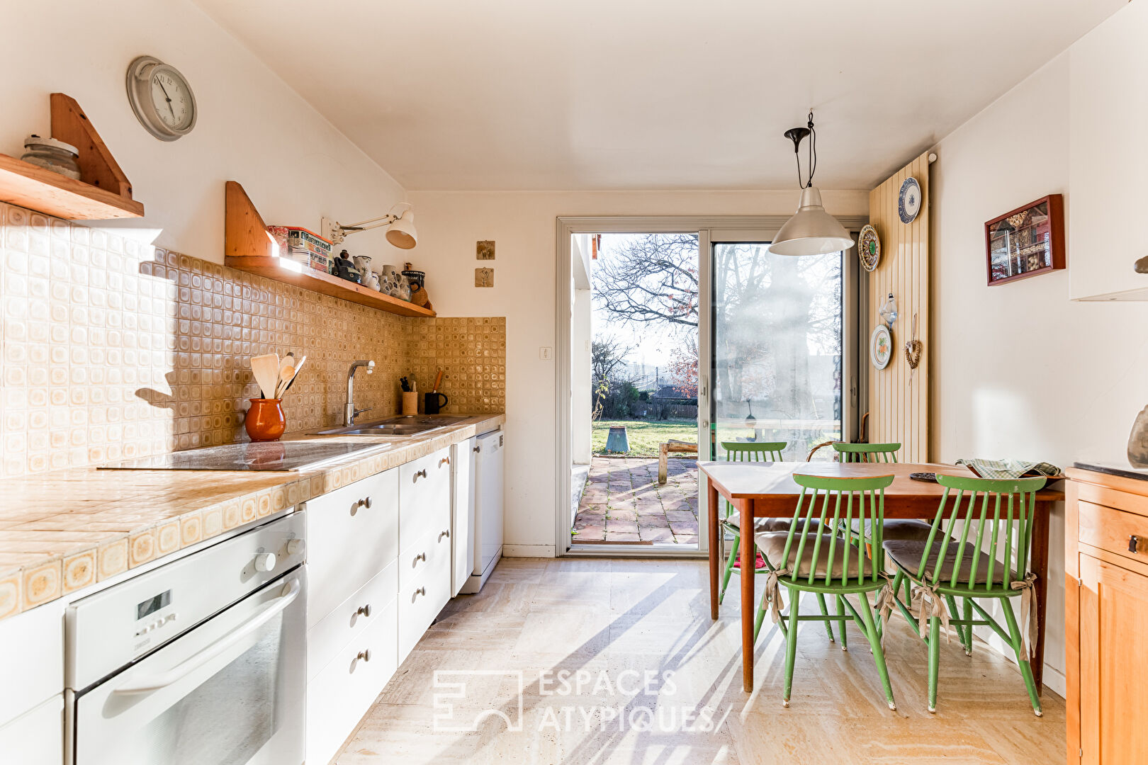 House and vintage extension, Beausoleil district