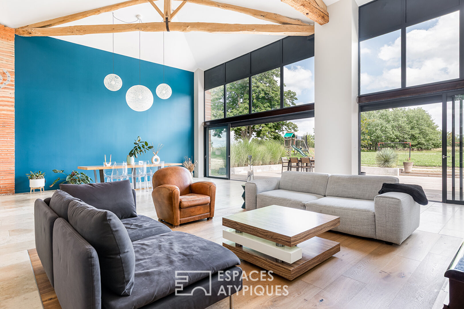 Farmhouse converted into a loft just a few minutes from the town centre