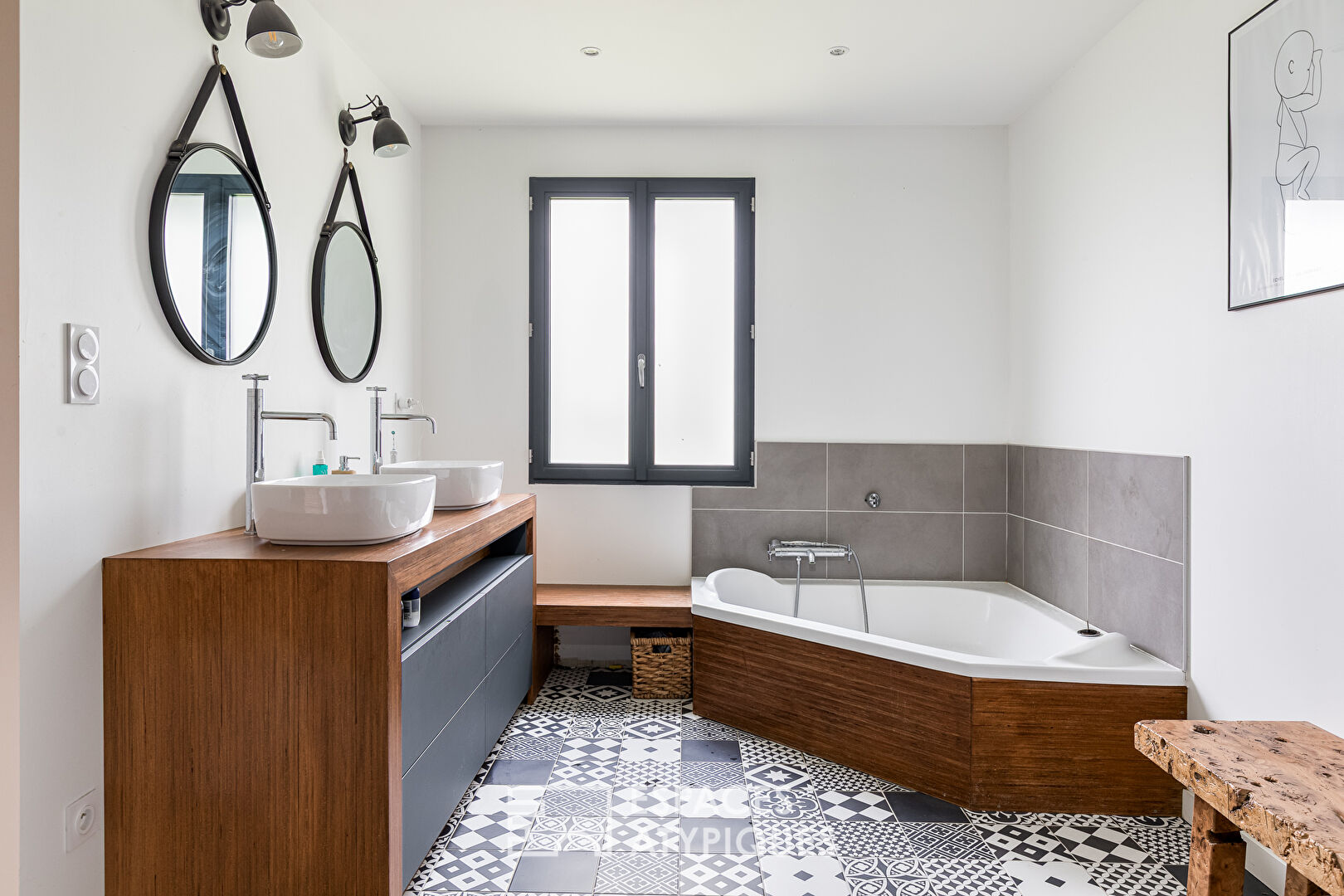 Farmhouse converted into a loft just a few minutes from the town centre