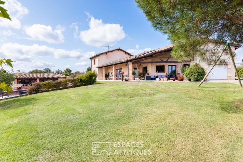 Maison en position dominante avec vue à Esparsac