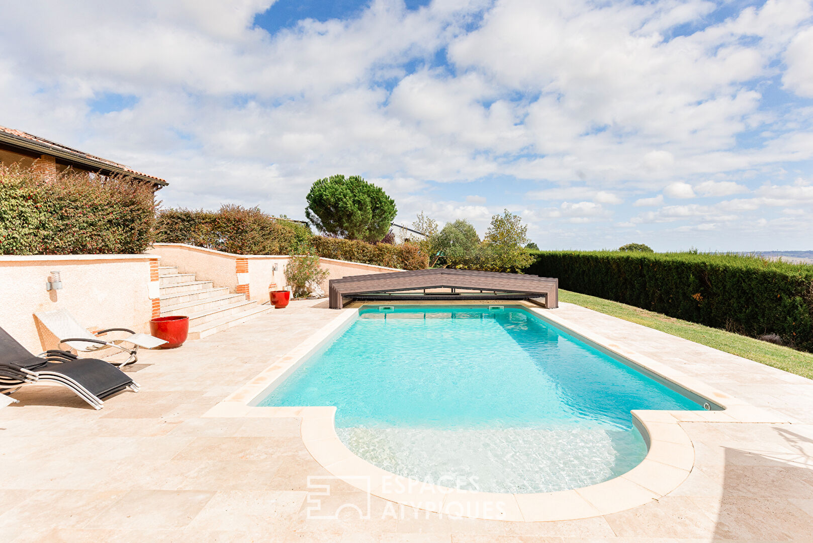 Maison en position dominante avec vue à Esparsac