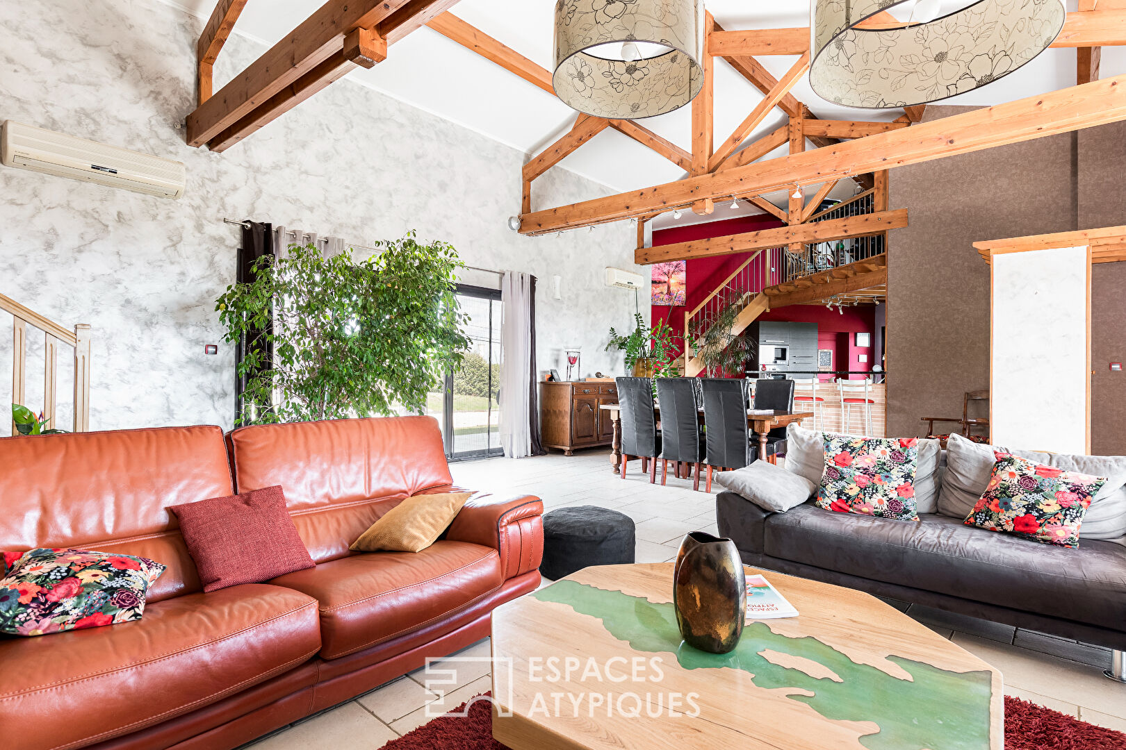 Maison en position dominante avec vue à Esparsac