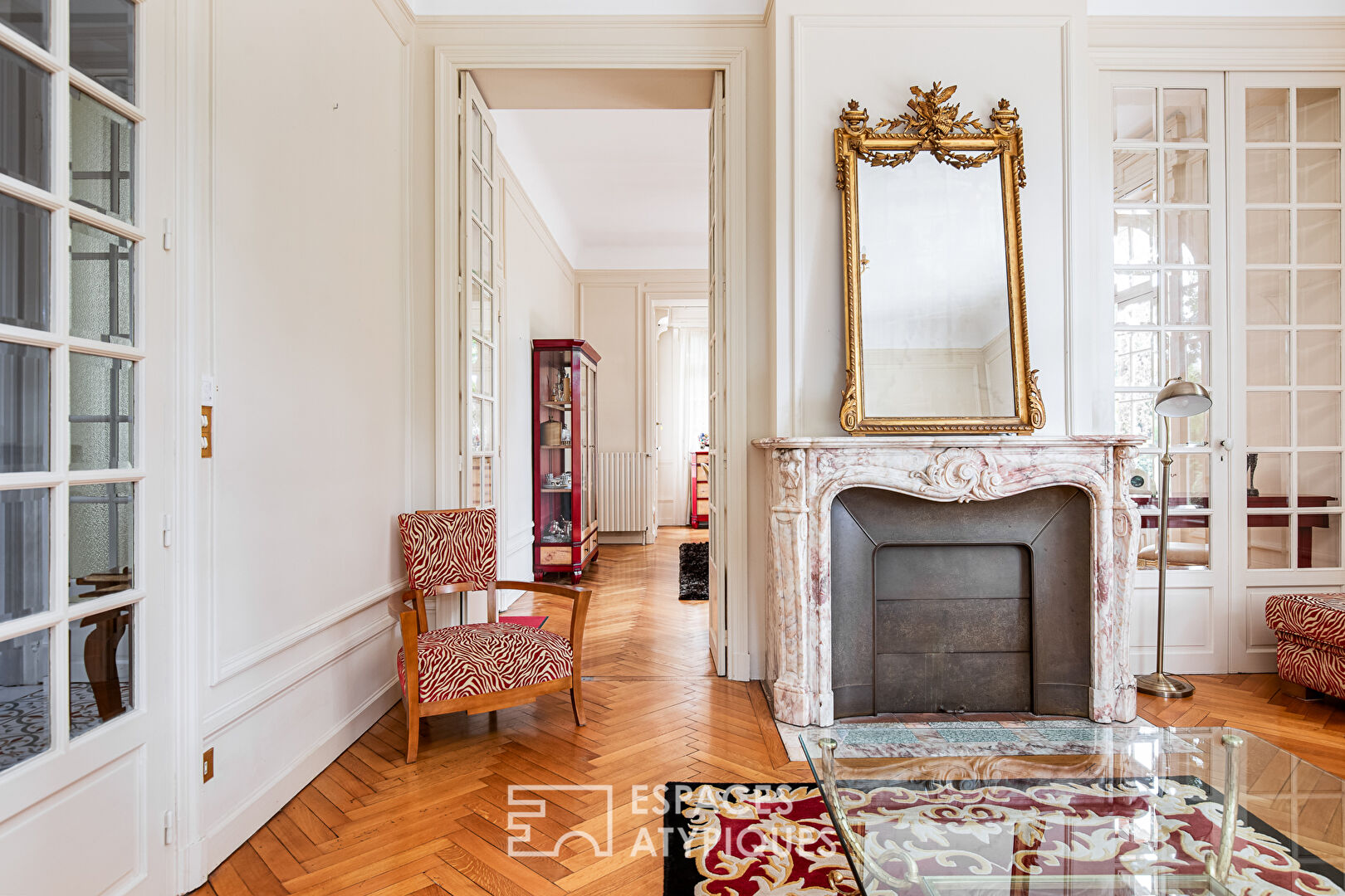 Propriété exeptionnelle en centre-ville au coeur d&rsquo;un parc arboré