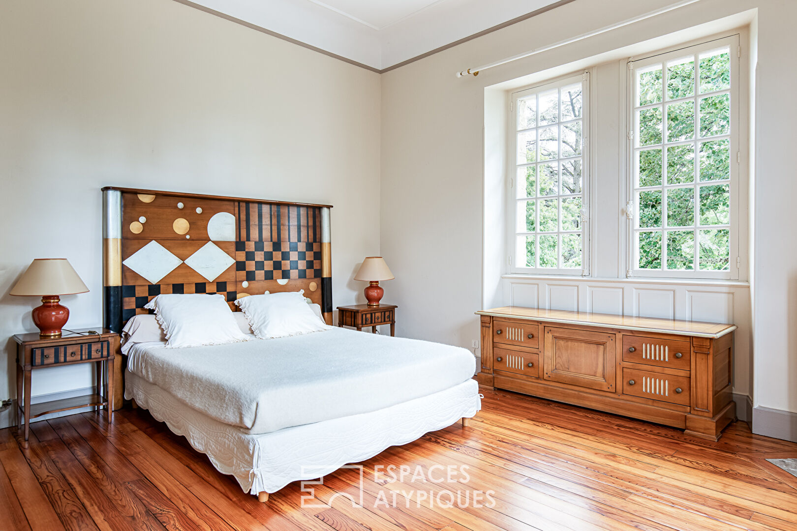 Propriété exeptionnelle en centre-ville au coeur d&rsquo;un parc arboré