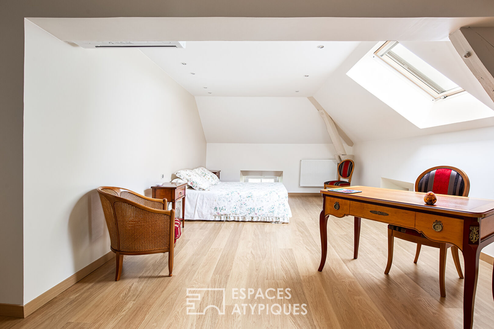 Propriété exeptionnelle en centre-ville au coeur d&rsquo;un parc arboré