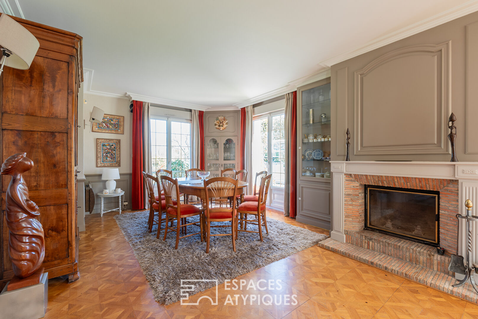 Grande maison familiale avec jardin et piscine