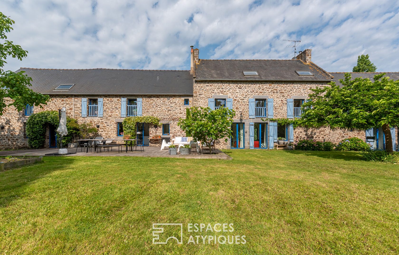 Longère d’exception en Campagne Malouine – 380 M²