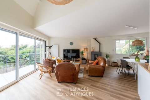 Maison d’architecte familiale avec vue mer