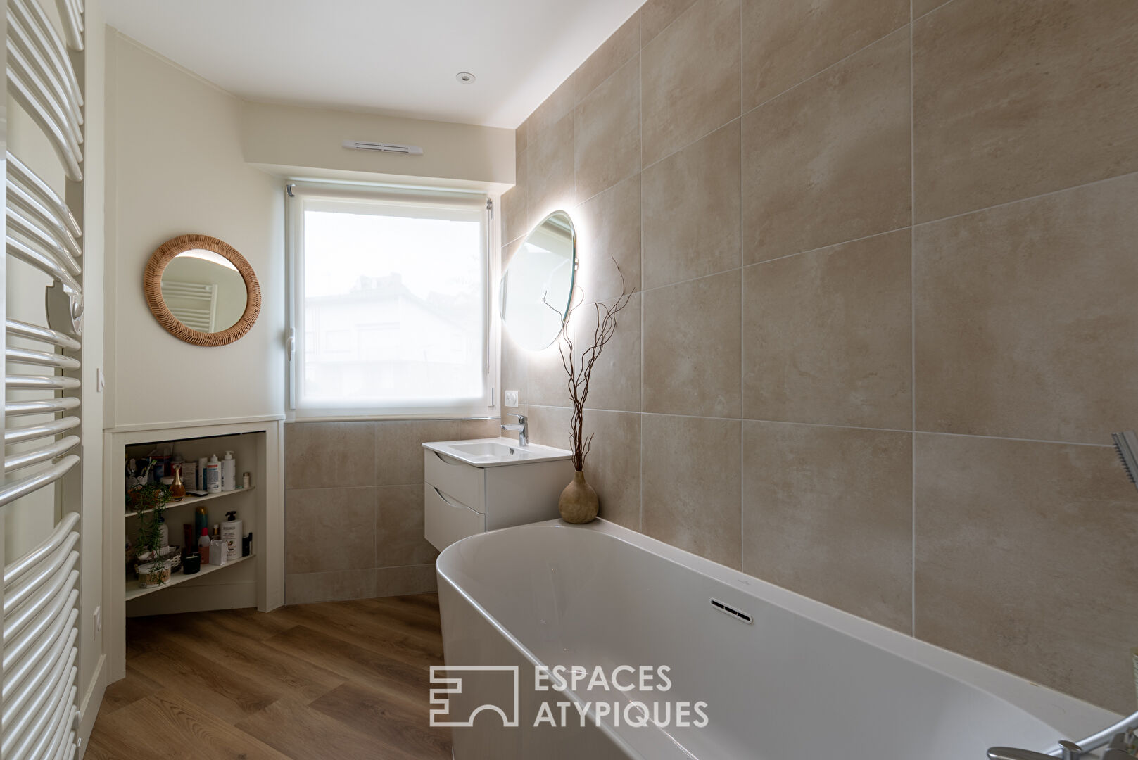 Maison d’architecte familiale avec vue mer