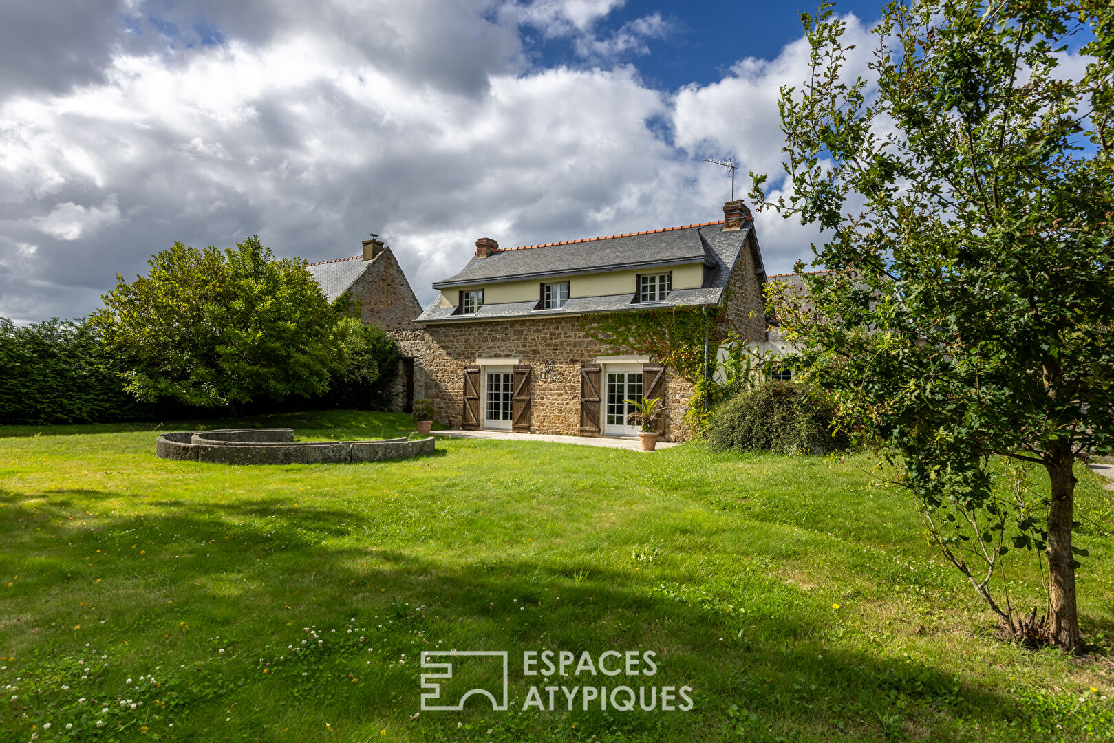 Charming stone house to renovate