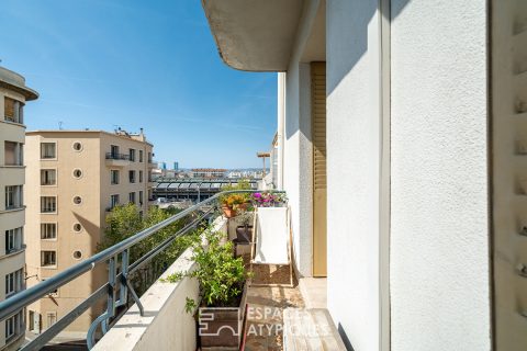 Appartement en étage élevé avec extérieur