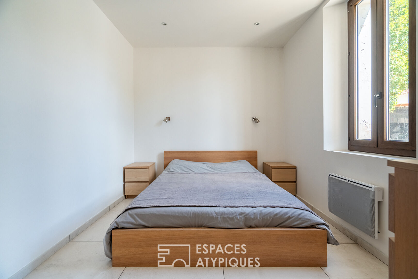 Maison rénovée avec jardin et piscine