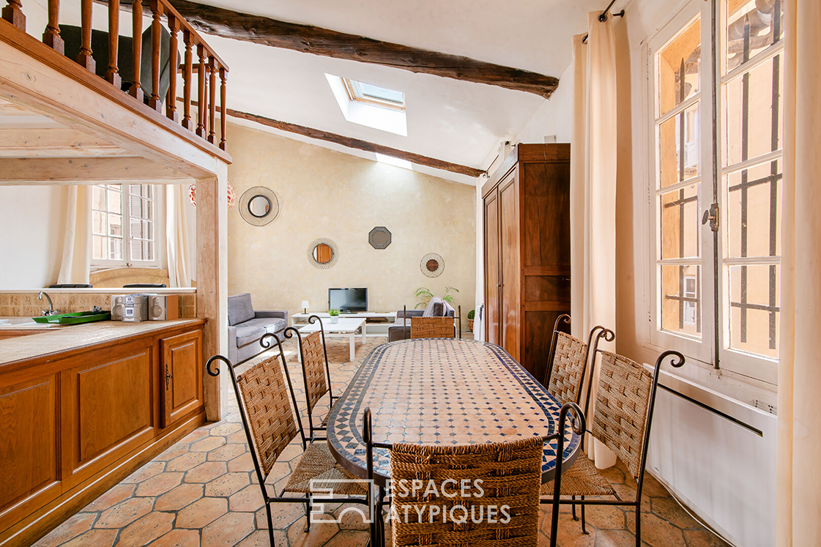 Loft à rafraîchir dans un rue piétonne d’Aix-en-Provence