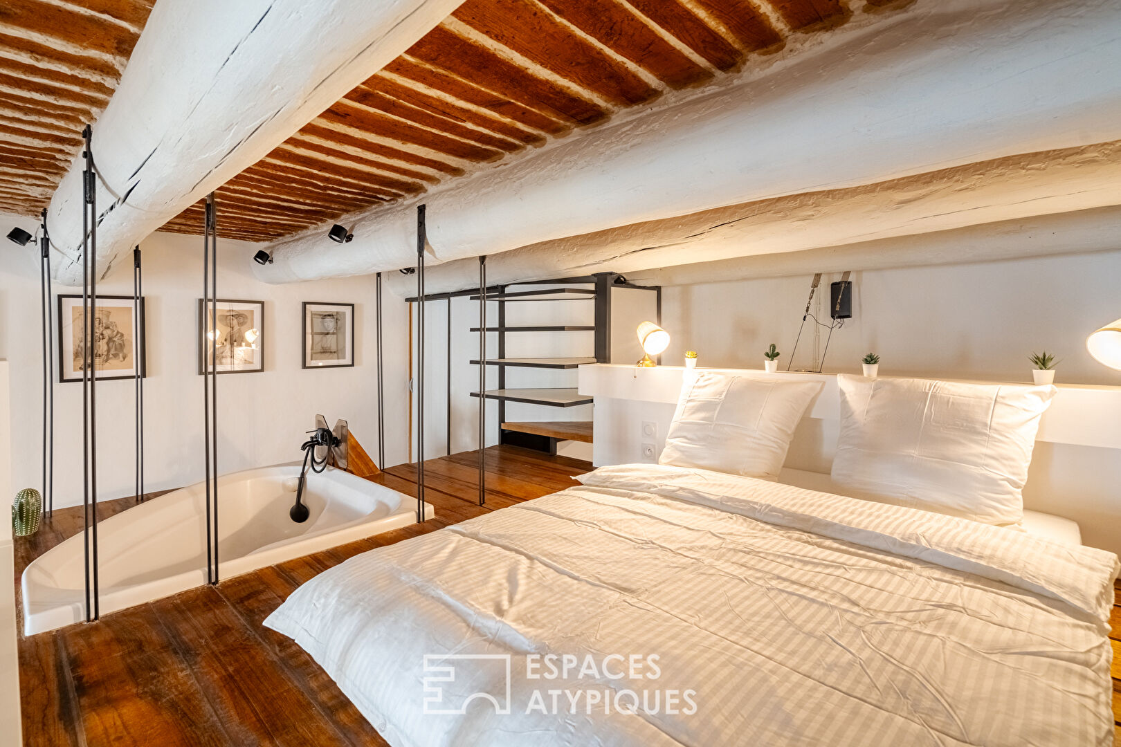 Renovated loft on the Old Port