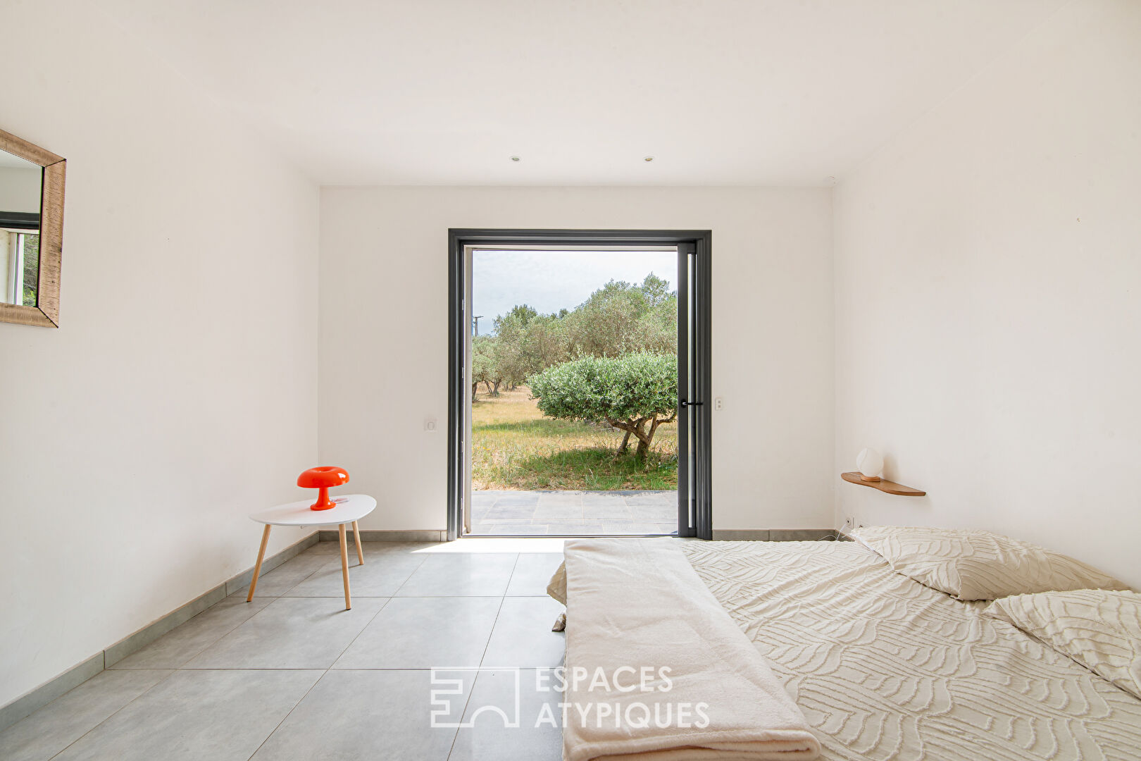 Villa moderne au coeur des oliviers – Lançon de Provence