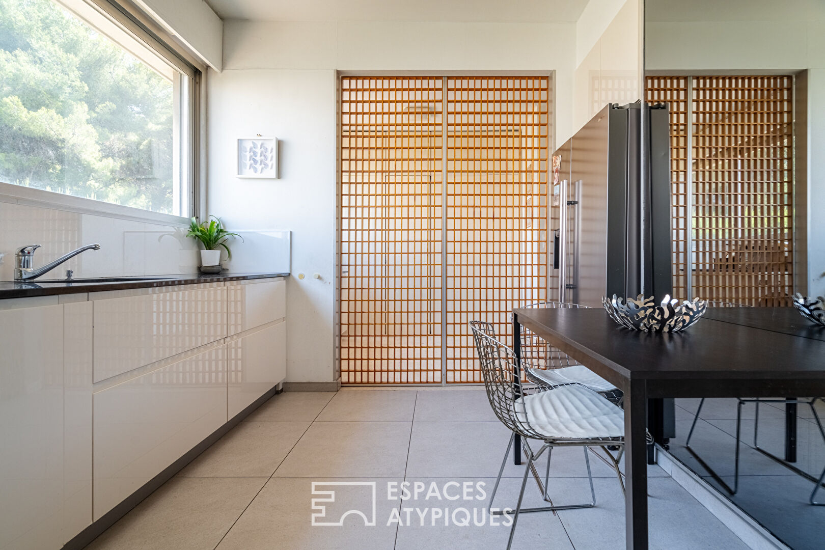Top floor facing the sea – 500 sqm hanging garden – Prestigious Residence – Marseille