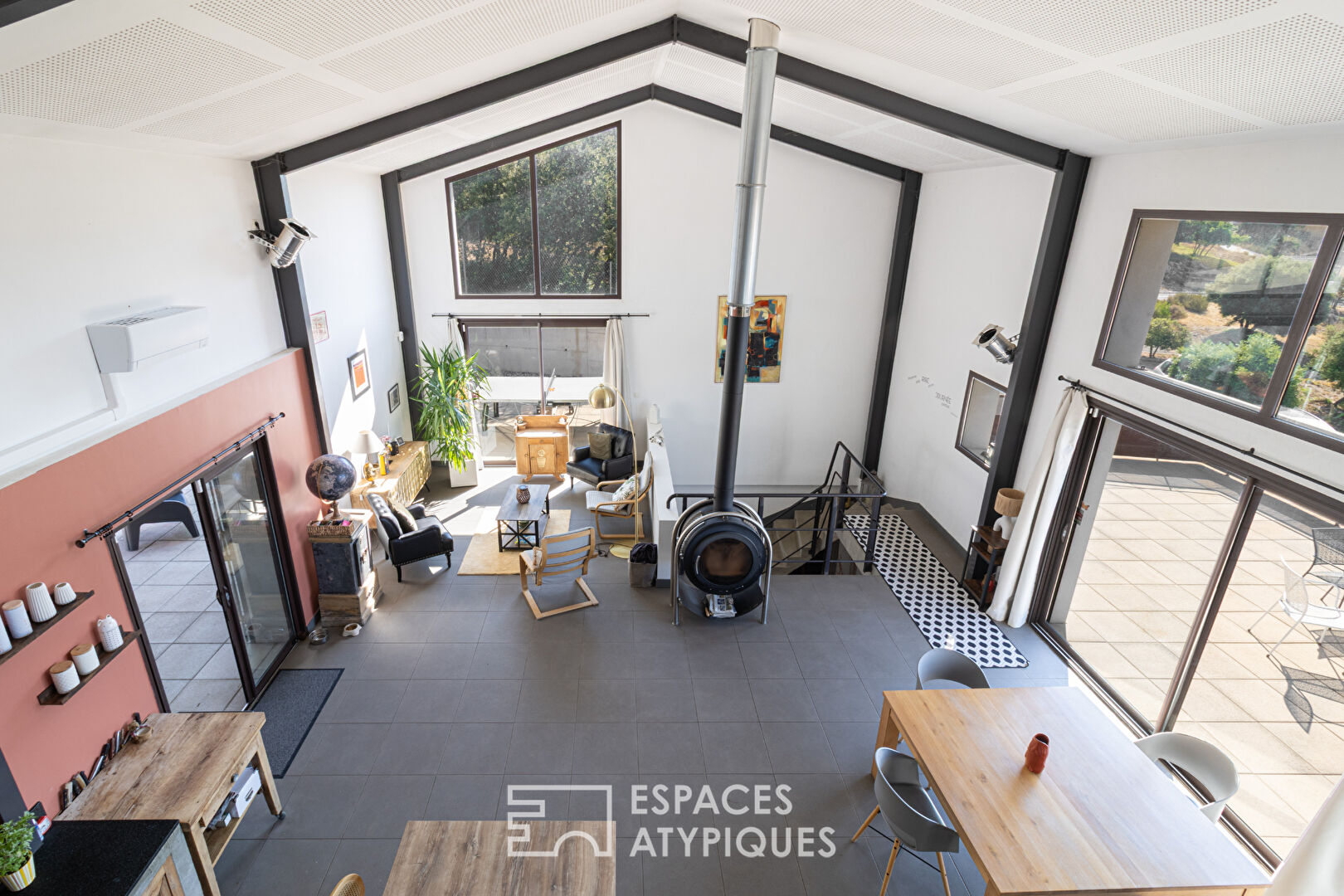 Havre Contemporain en Provence avec Vue Panoramique et Piscine