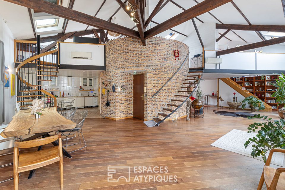 Loft en Duplex au Charme Industriel - Marseille 16ème