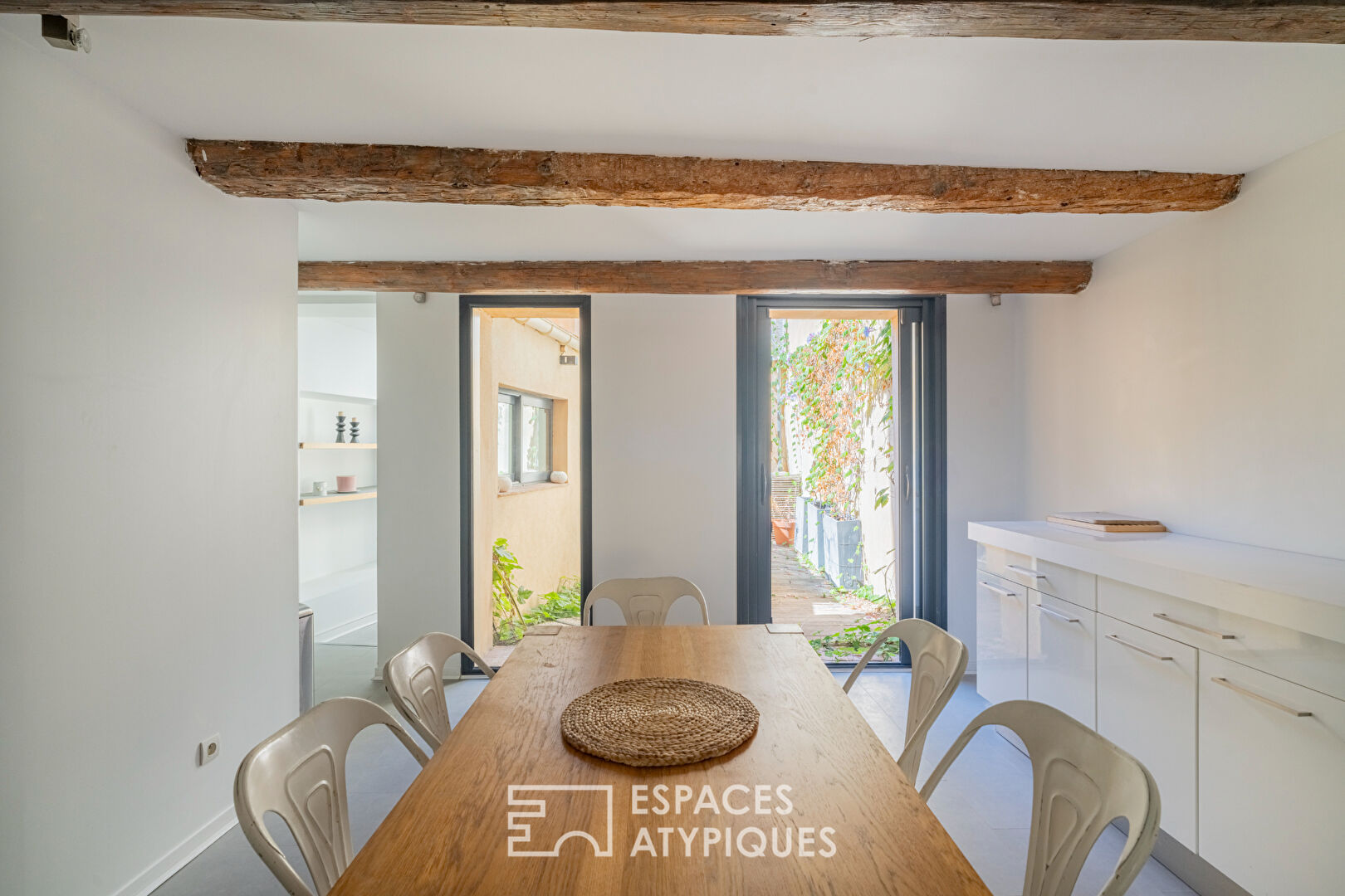 Le charme d’une maison de ville, l’esprit d’un triplex