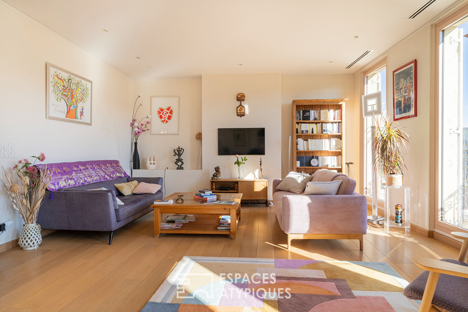 Bourgeois apartment on the top floor with open view