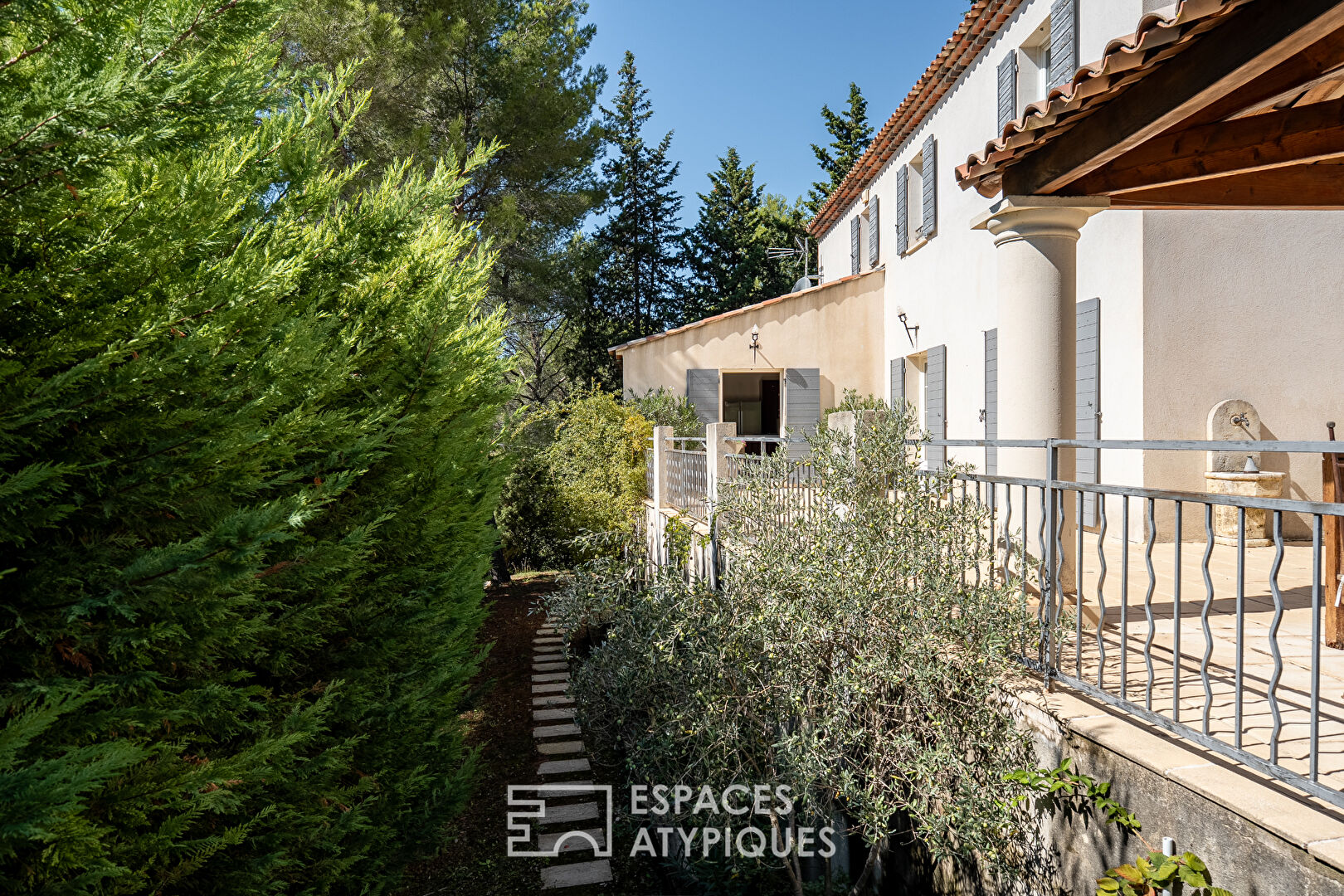 Maison Familiale dans un écrin  de verdure aux Portes du Centre ville d’Aix