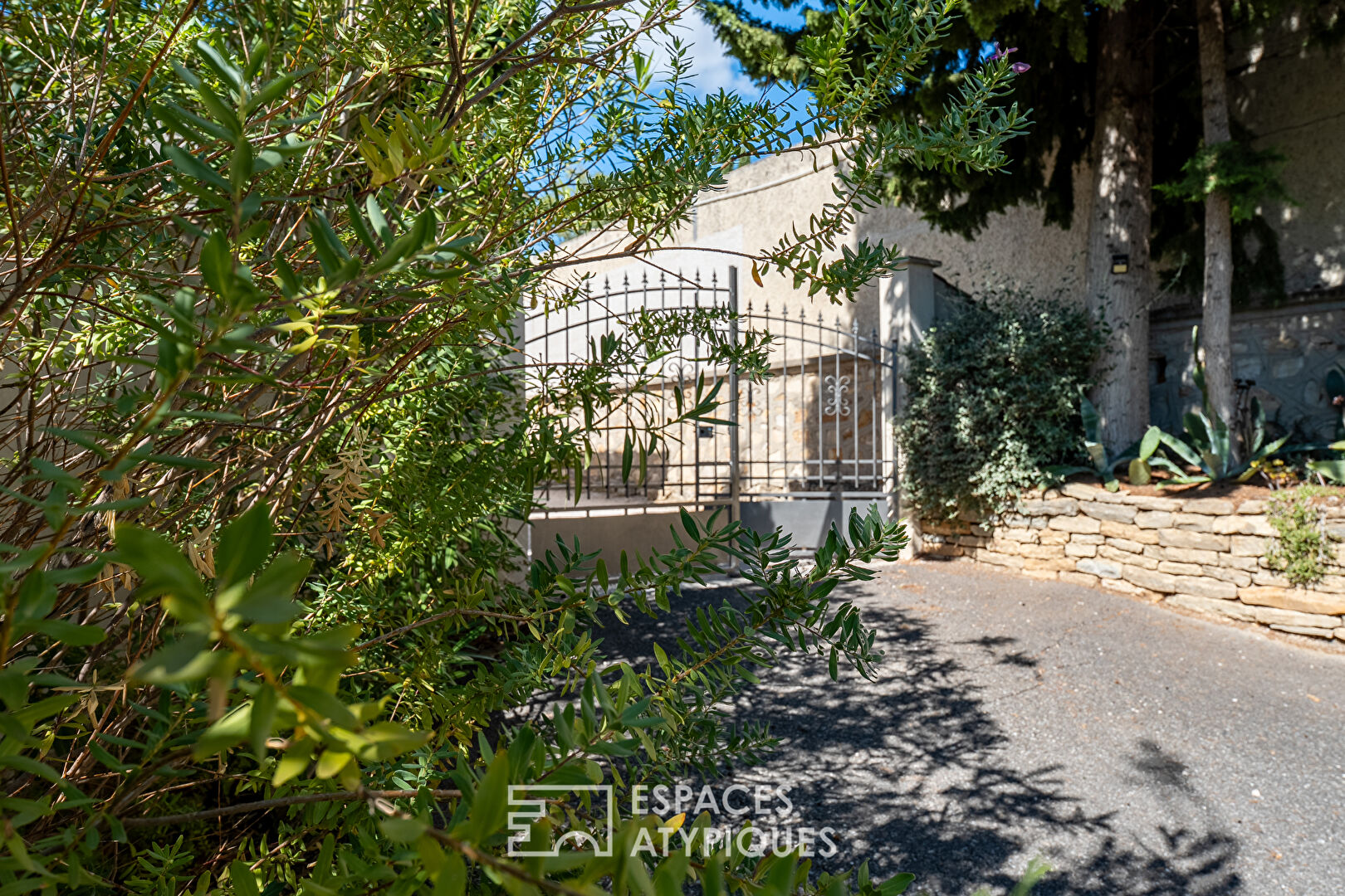 Maison Familiale dans un écrin  de verdure aux Portes du Centre ville d’Aix