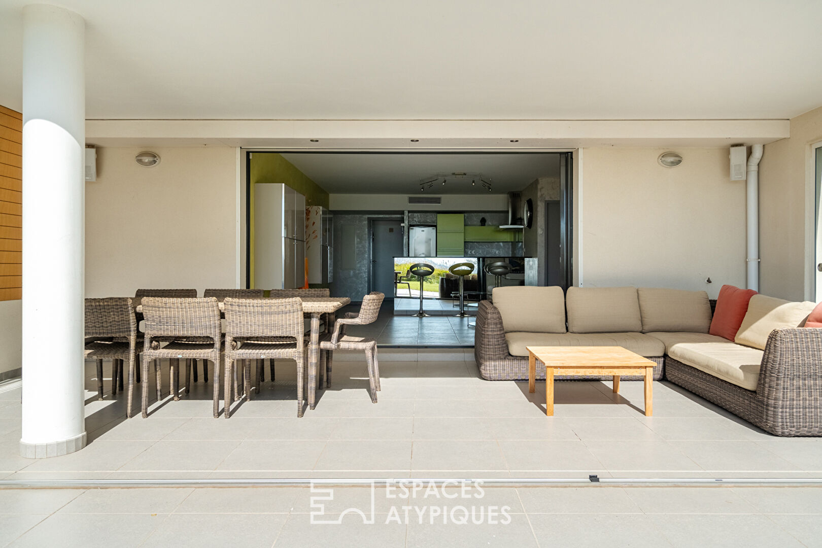 Appartement avec jardin et accès mer privé