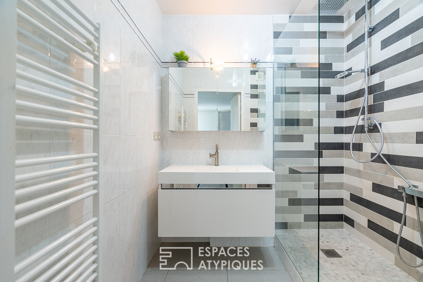 Appartement avec jardin et accès mer privé