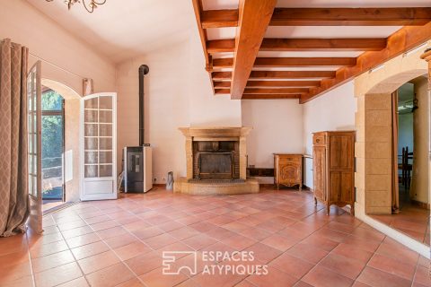 Authentic stone house in the heart of Provençal nature – Salon-de-Provence