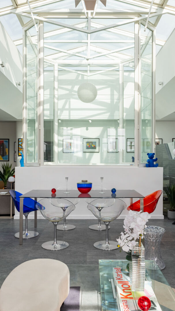 Loft by architect André Stern – 260 sqm of light at the top of a Haussmannian building