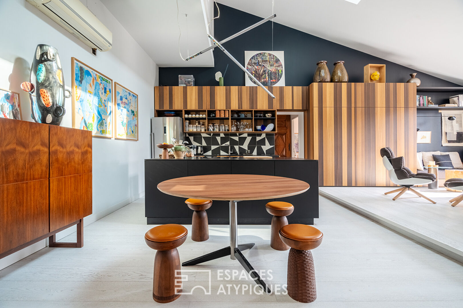 Loft rénové en dernier étage