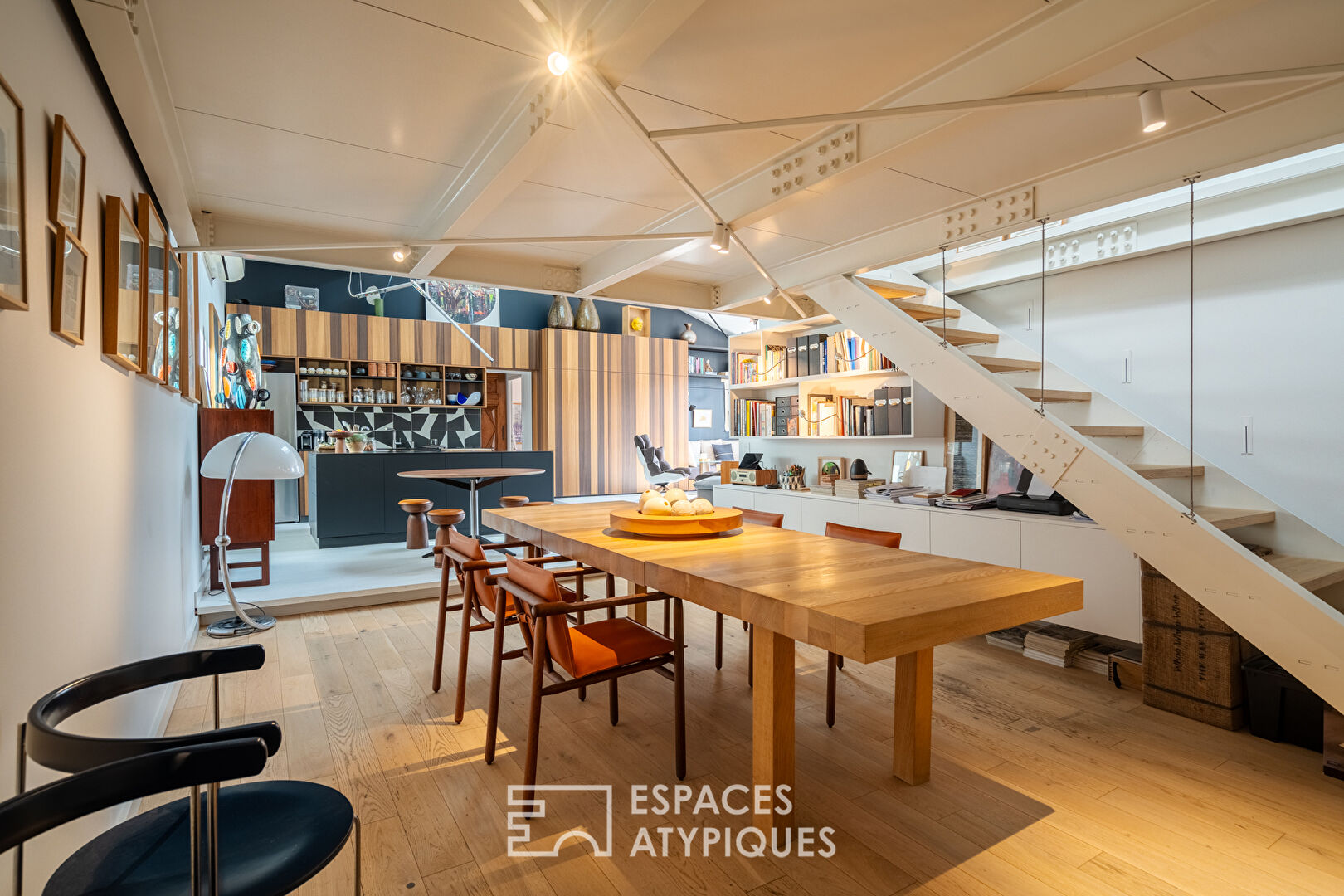 Loft rénové en dernier étage