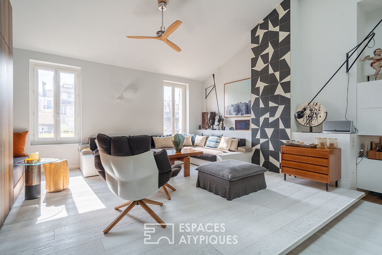 Loft rénové en dernier étage