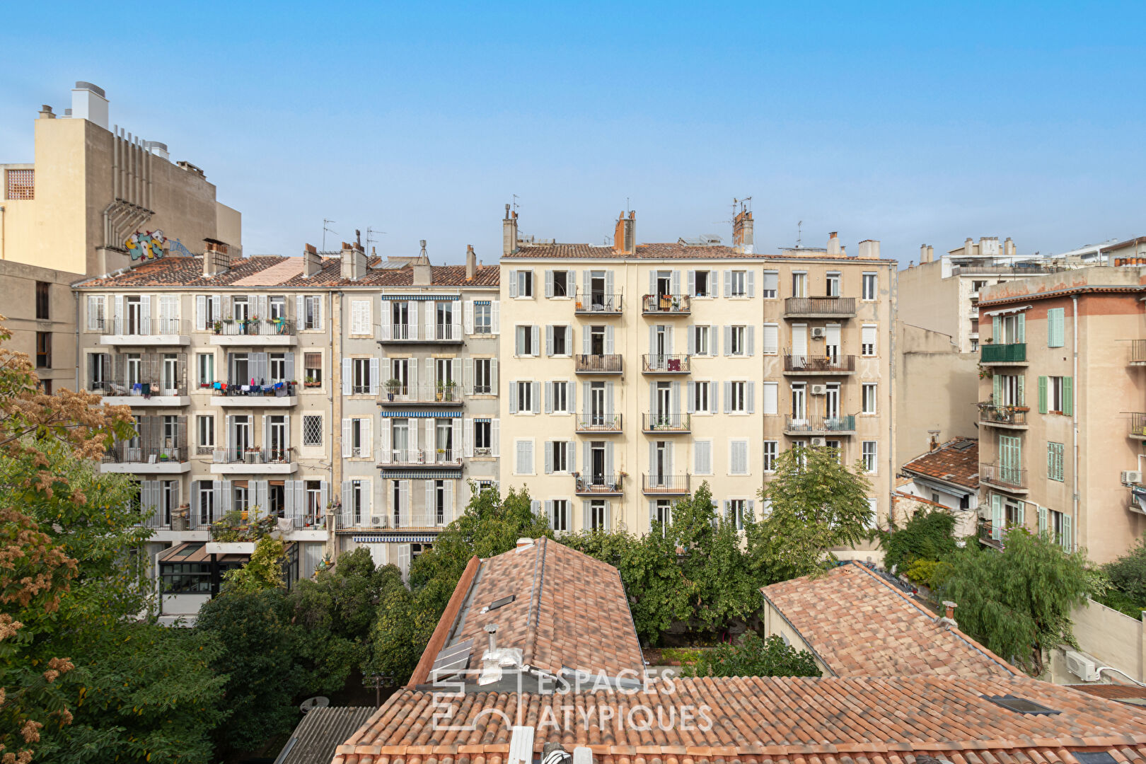 Dernier étage avec terrasse – Charme marseillais à fort potentiel Quartier Chave, Marseille 5e