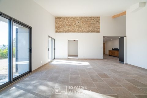 Mas provençal rénové, entre charme et modernité