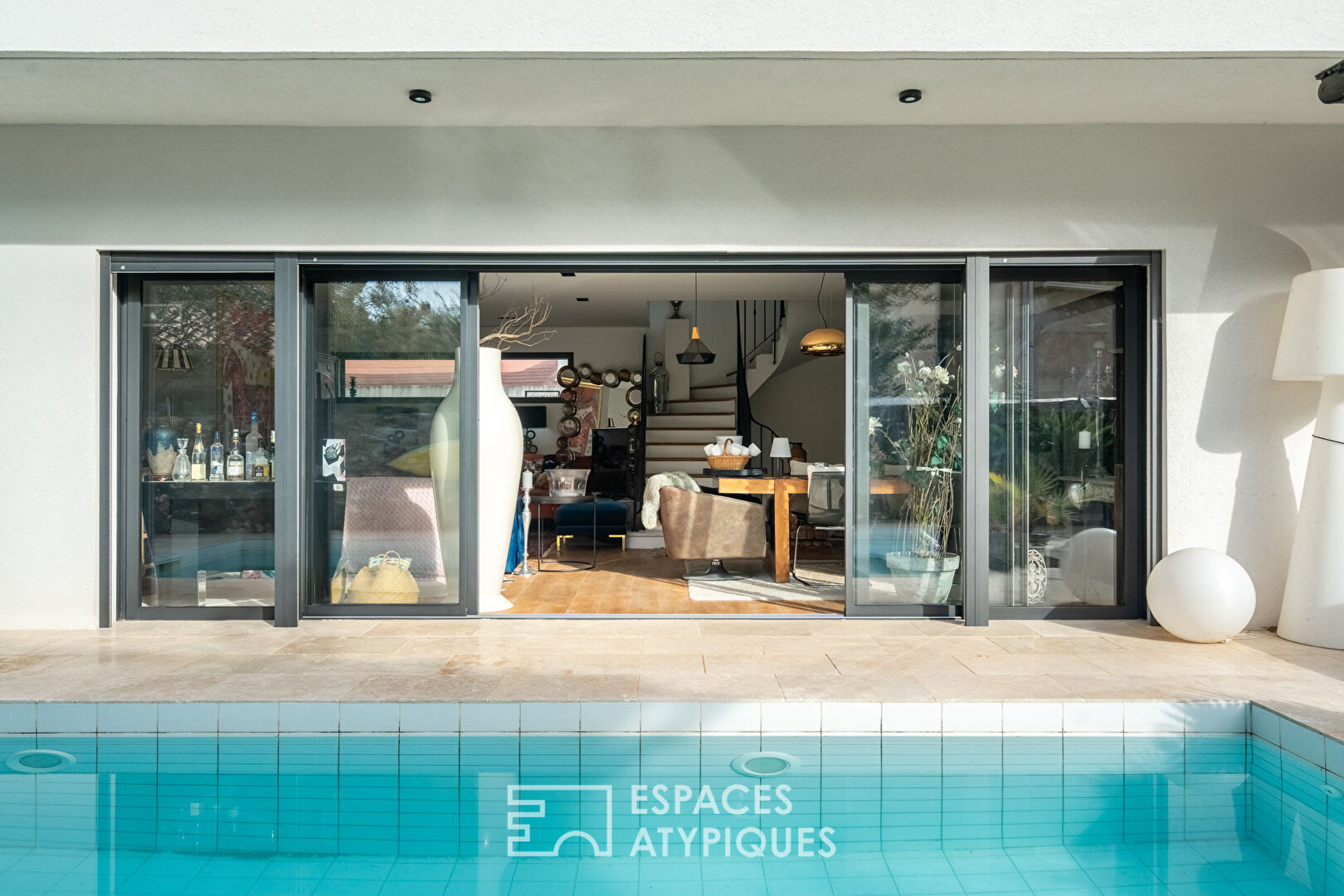 Maison contemporaine avec piscine