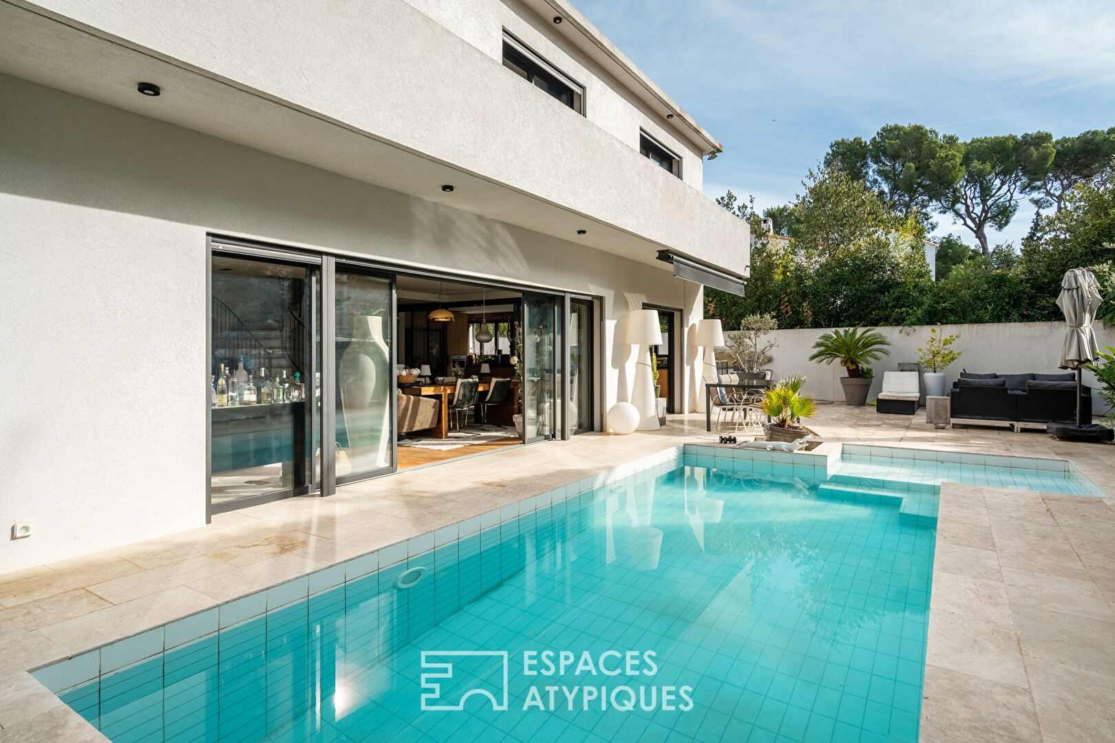 Maison contemporaine avec piscine