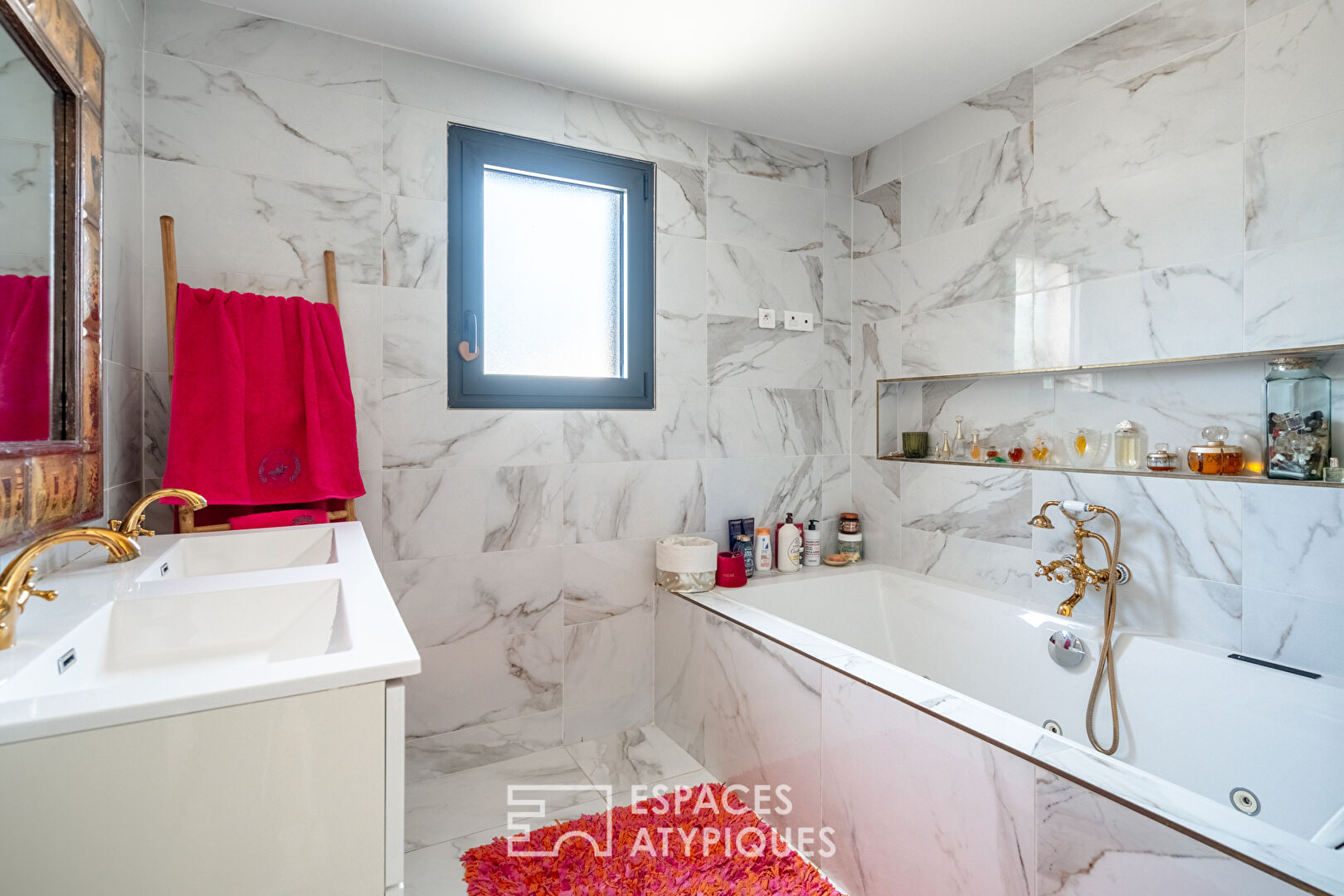 Maison contemporaine avec piscine