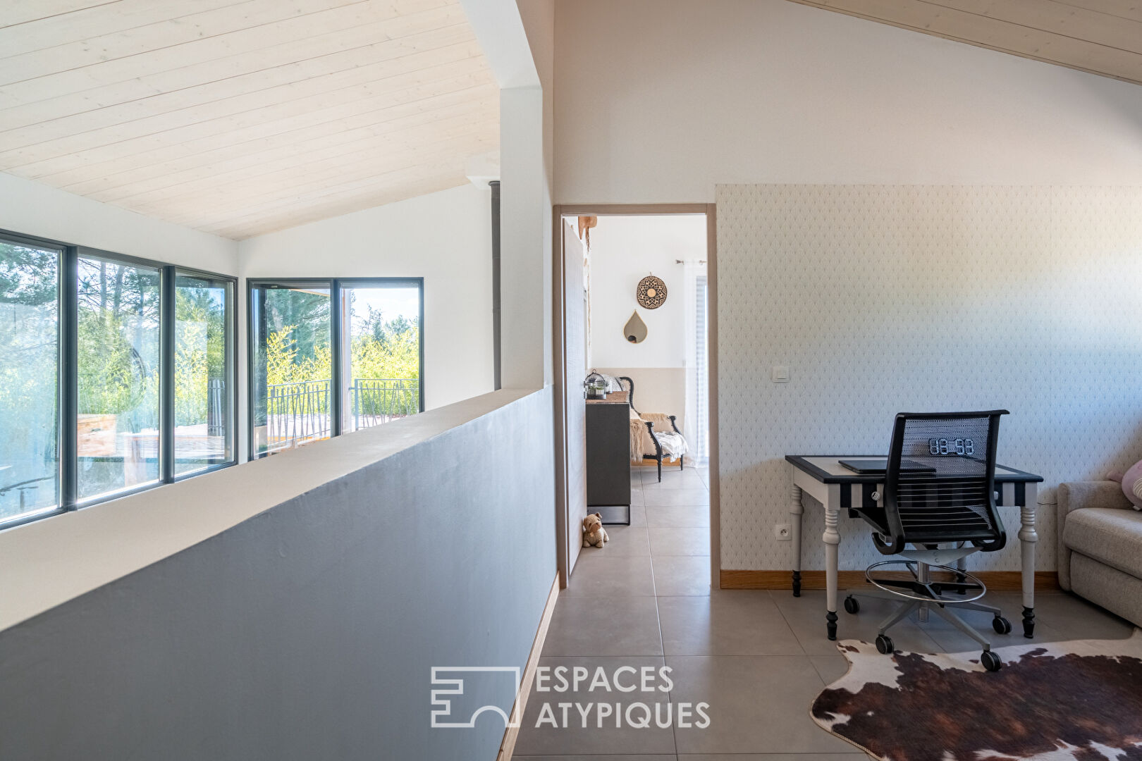 Maison contemporaine avec jardin