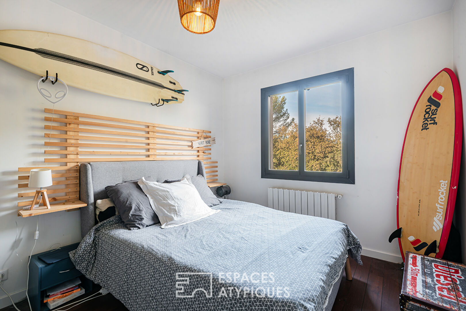 Propriété de charme dans un environnement boisé avec piscine et maison d’hôtes