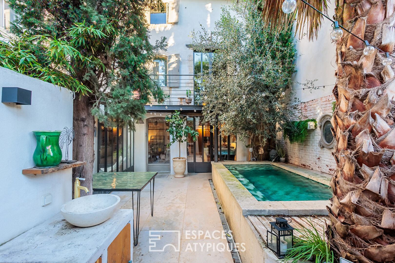 Maison de village avec cour privative