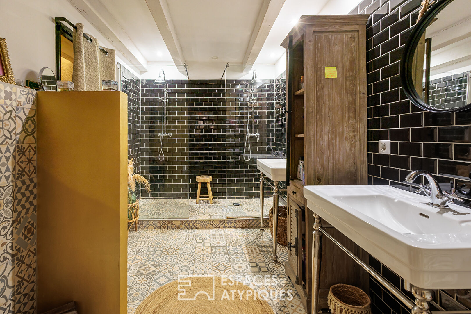 Maison de village avec cour privative