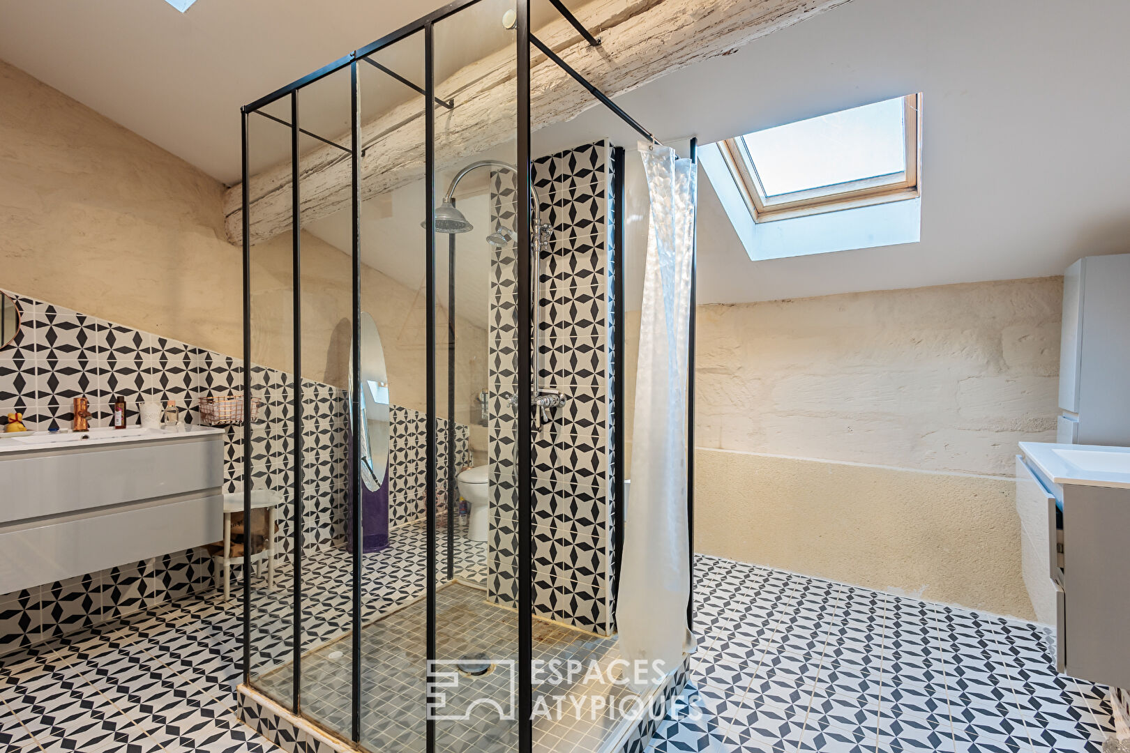 Maison de village avec cour privative