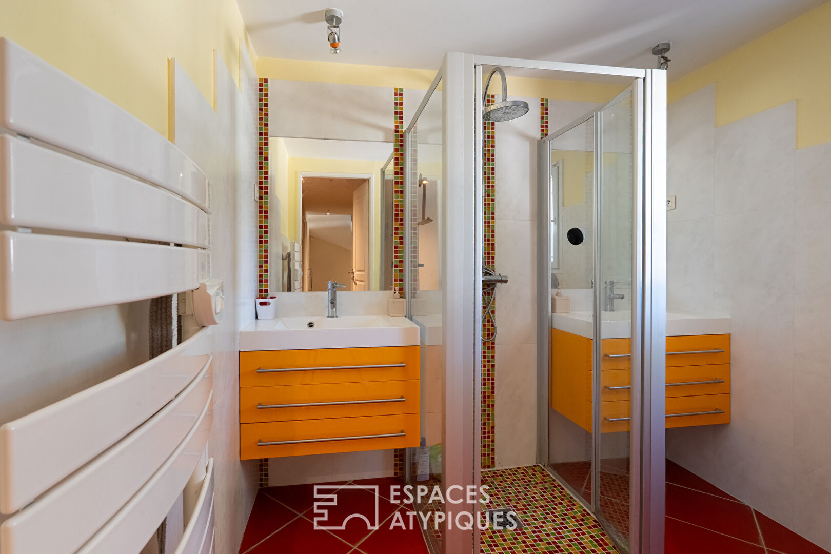 Villa contemporaine au cœur d&rsquo;un écrin de verdure et de sérénité