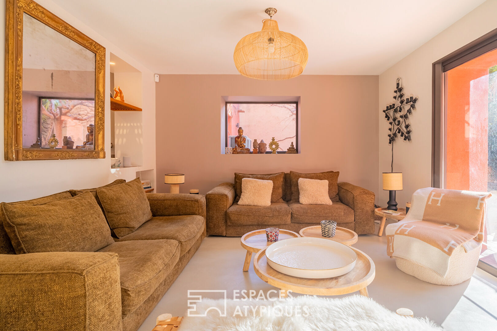 Maison d&rsquo;architecte rénovée avec échappée mer